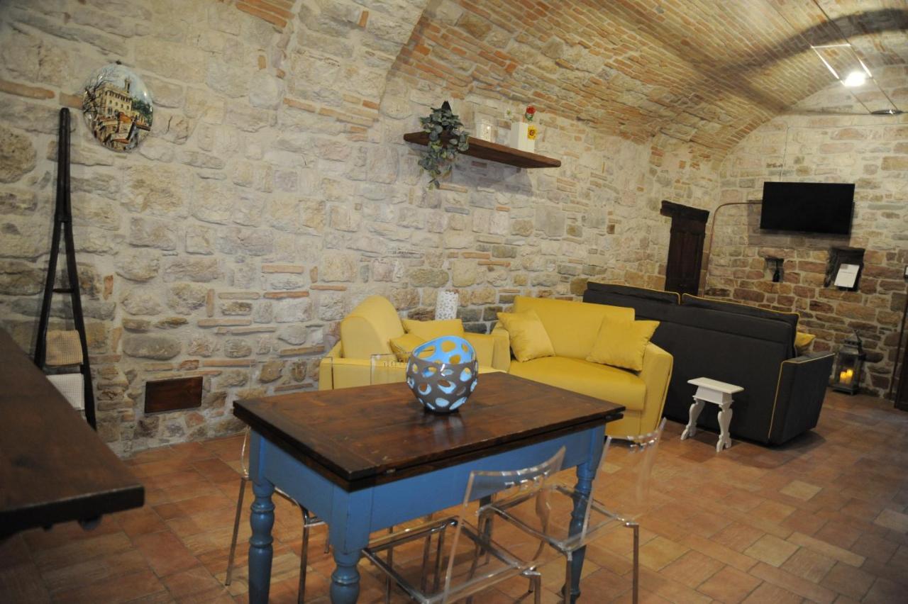 O Rosa Bella Appartamento Via Savelli Della Porta 24 Gubbio Esterno foto