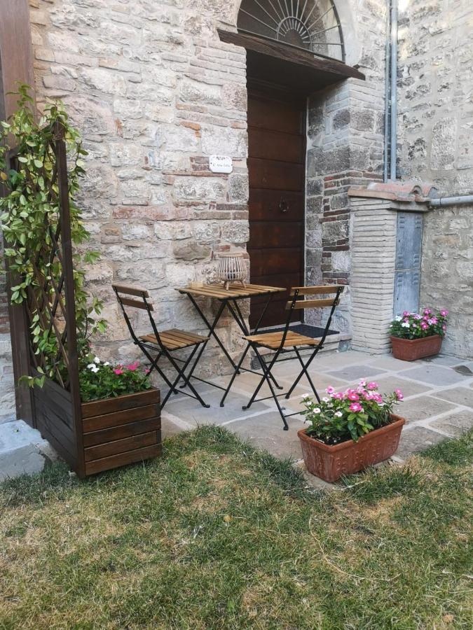 O Rosa Bella Appartamento Via Savelli Della Porta 24 Gubbio Esterno foto
