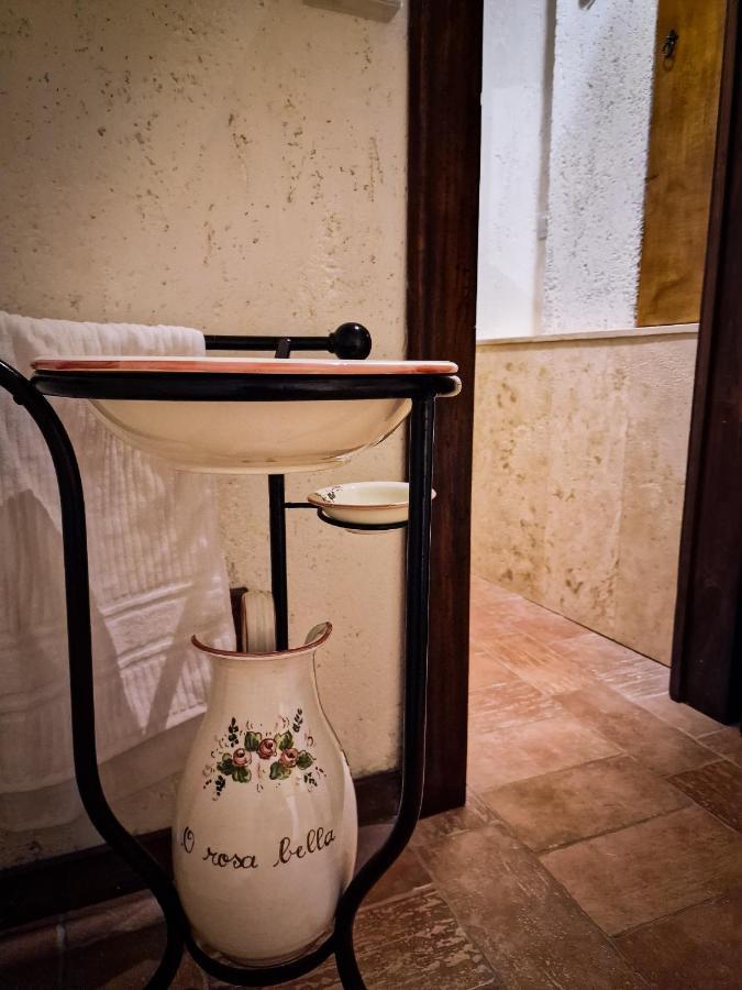 O Rosa Bella Appartamento Via Savelli Della Porta 24 Gubbio Esterno foto