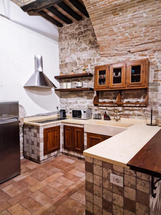 O Rosa Bella Appartamento Via Savelli Della Porta 24 Gubbio Esterno foto
