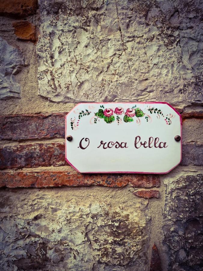 O Rosa Bella Appartamento Via Savelli Della Porta 24 Gubbio Esterno foto